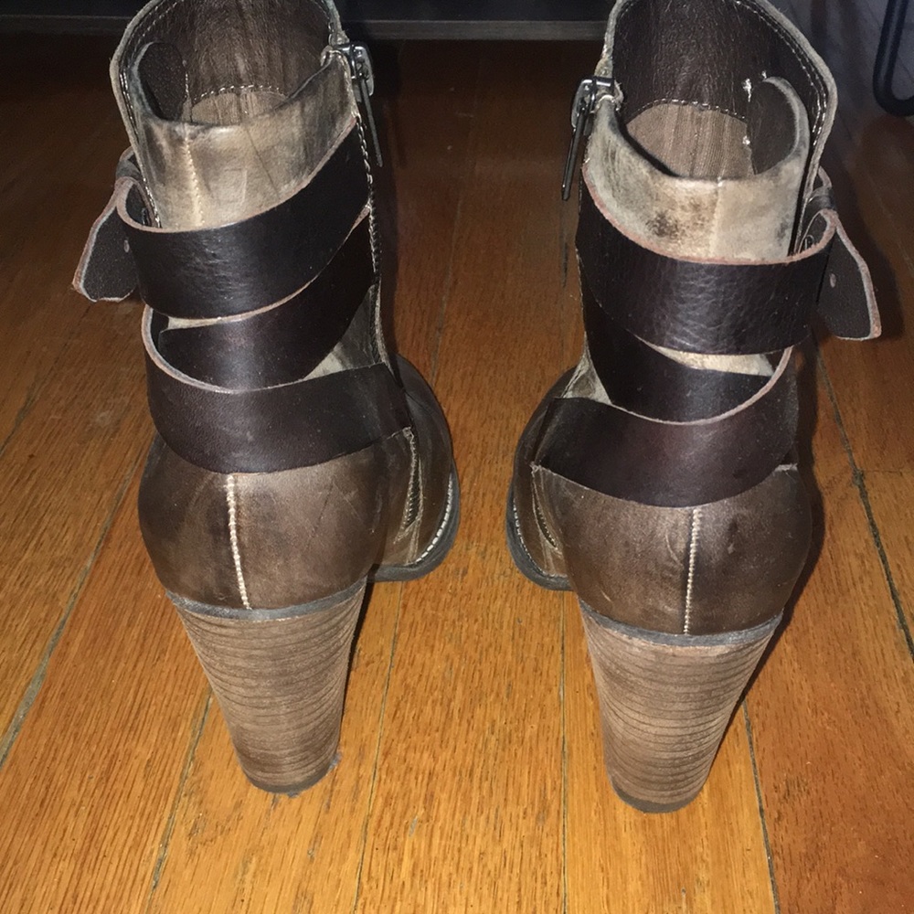 Aldo Heeled Bootie - Picture 4 of 7
